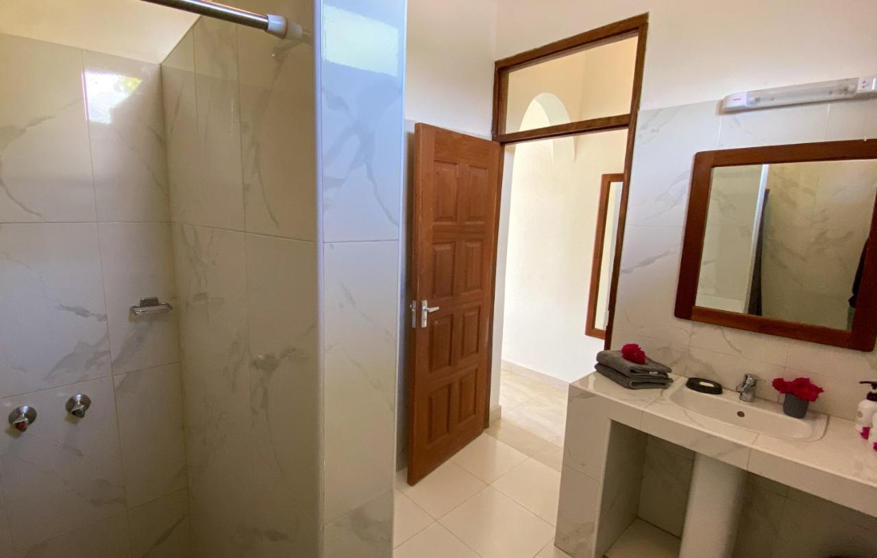 كيليندوني Butiama Bustani Hotel المظهر الخارجي الصورة